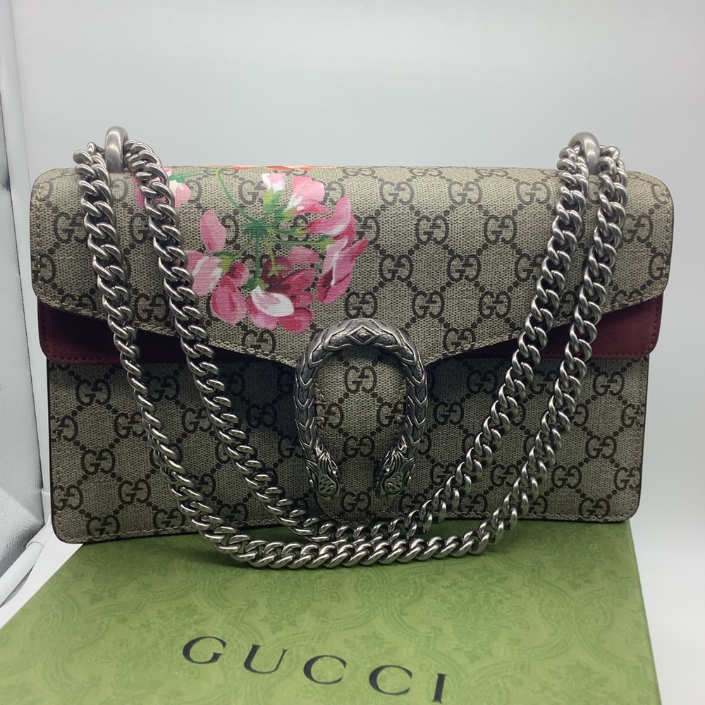 GUCCI
Dionysus Medium Blooms GG Supreme Canvas Shoulder Bag Beige 400249